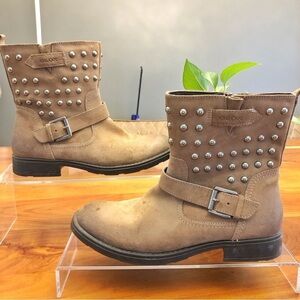 GEOX Genuine Leather Suede Studded Western Tan Punk Chunky Ankle Boots Booties.